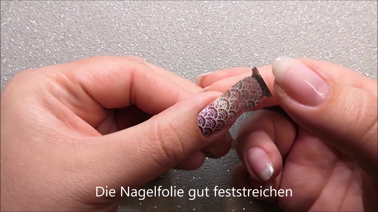 Anleitung - Wie klebt man Nagelfolien?