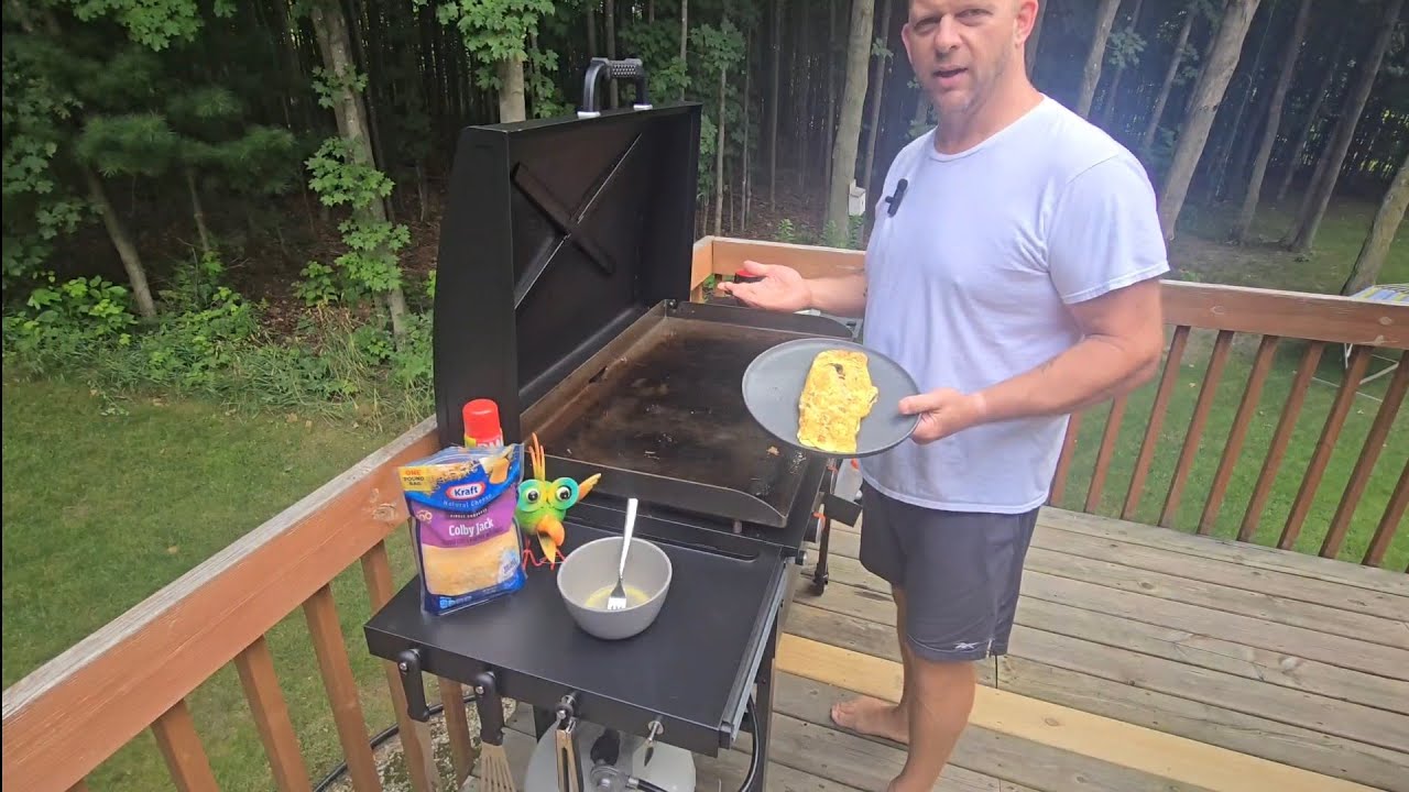How to Make a Perfect Blackstone Omelette! #food #recipe #griddle