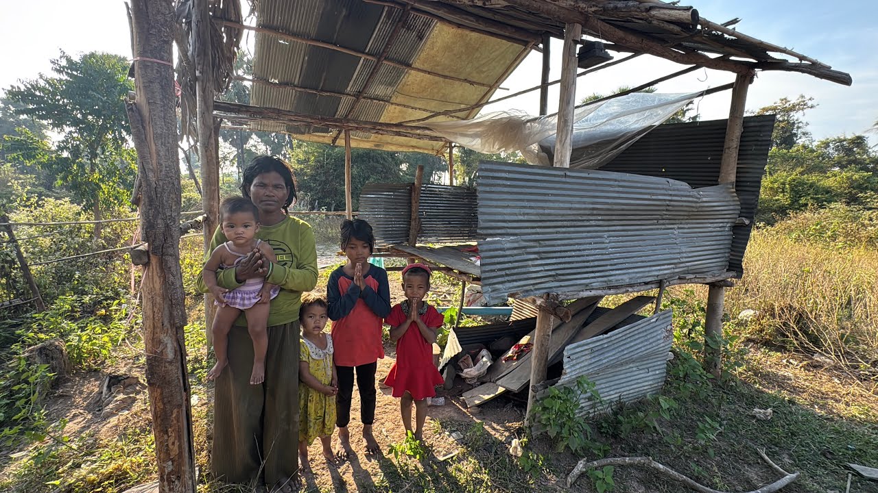 បងធាទ្រាំលំបាករស់នៅខ្ទមកំសត់ជាមួយកូន 4 នាក់