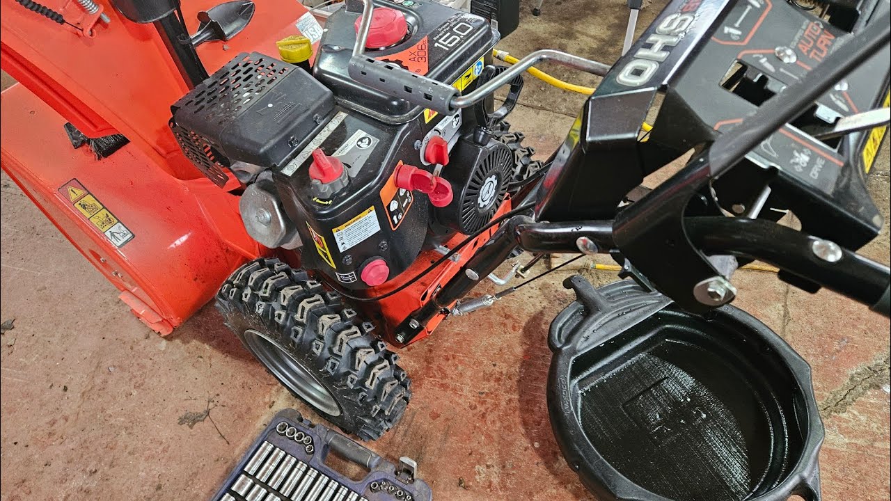 Ariens Deluxe SHO 28 Pre-season service, DIY annual servicing for your Snowblower