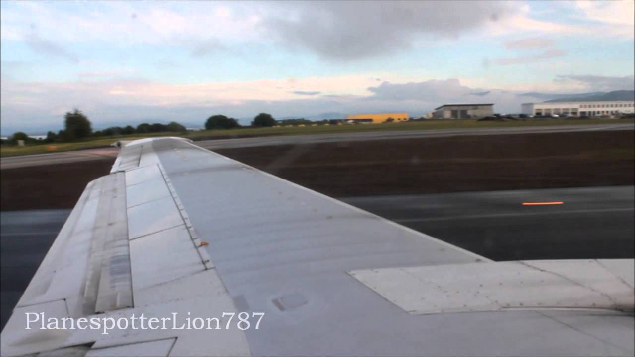 SAS Boeing 737-500 Takeoff from Ålesund Airport, Vigra.