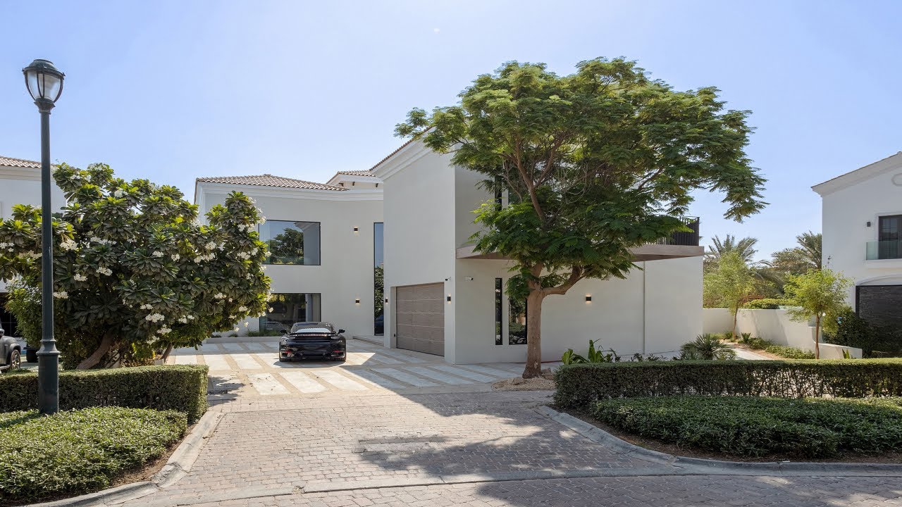 6 bedroom villa in Lime Tree Valley, Jumeirah Golf Estates