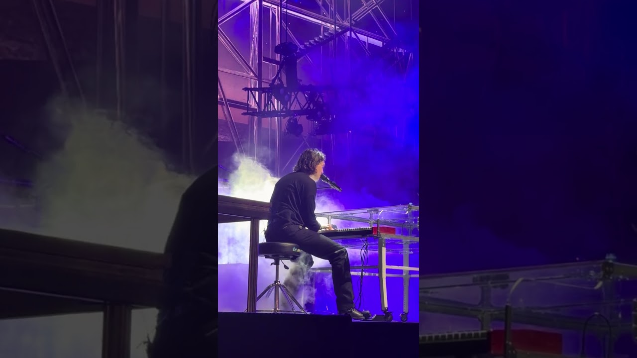 Malibu Nights - LANY Live in Dubai