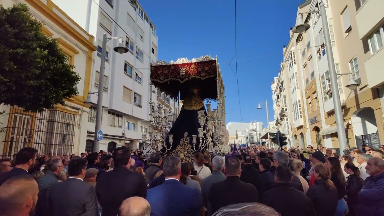 Coro canta Encarnación Coronada en la Recogida del Nazareno de La Isla (San Fernando, Madrugá 2023)