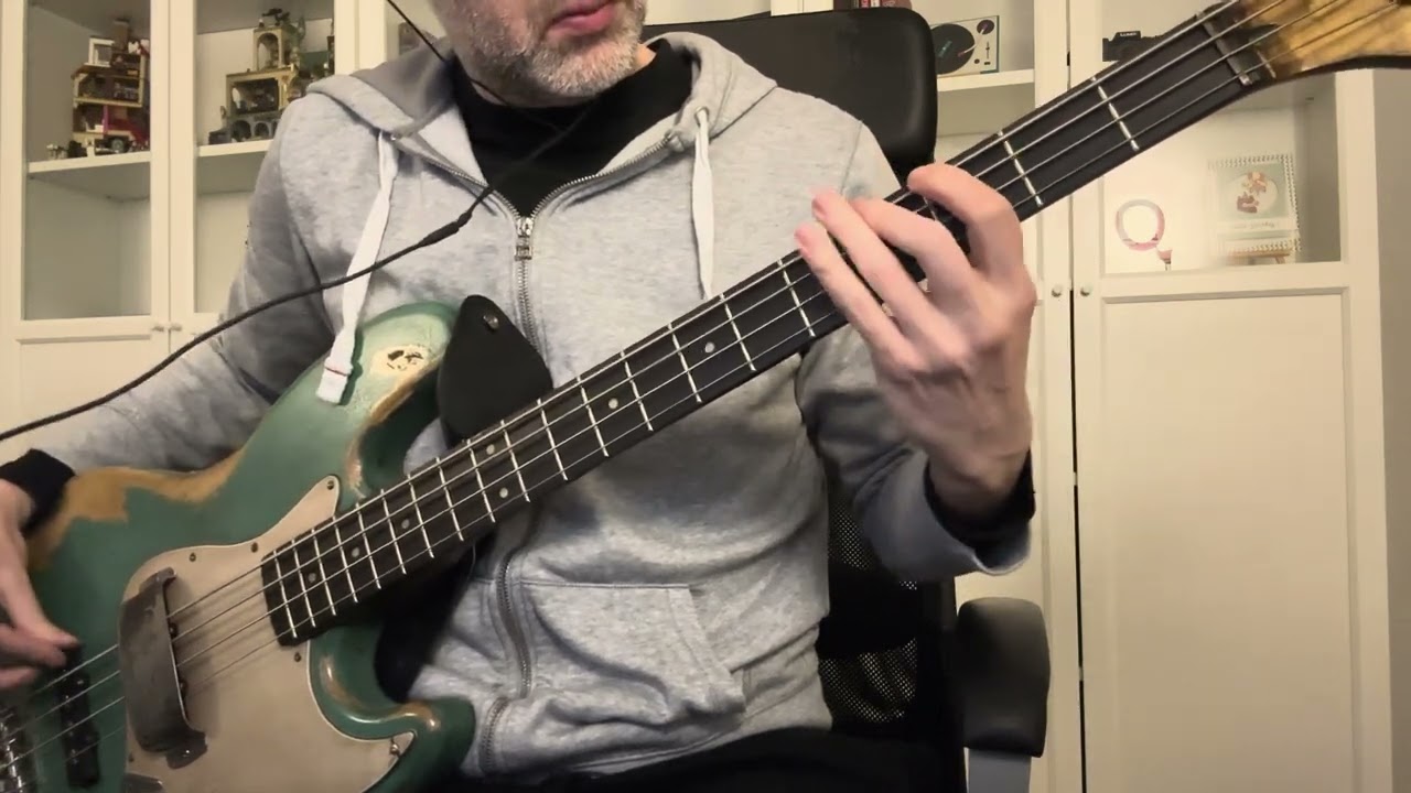 Ironic - Alanis Morissette (Bass cover)
