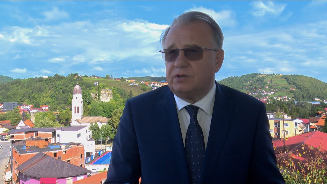 Premijer Nikšić: Vlada ove godine izdvaja između 1,6 i dva miliona KM za razvoj Bosanske Krupe
