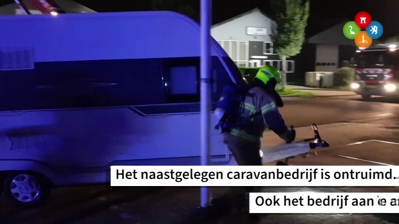 Uitslaande brand bij autobedrijf Fabris in Heerhugowaard