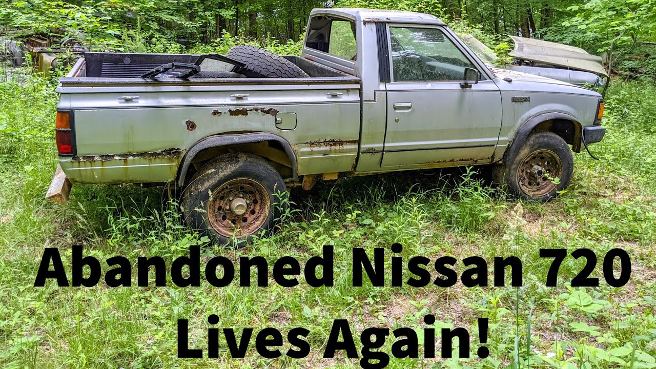 Abandoned for 20 Years - Nissan 720 Brought Back to Life!