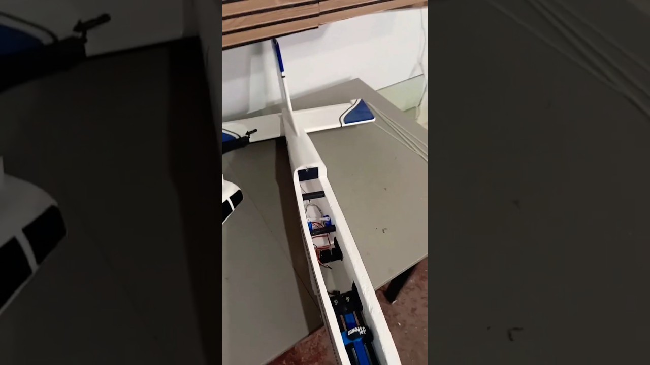 Instalando servos 9g no Bonanza aeromodelo isopor 