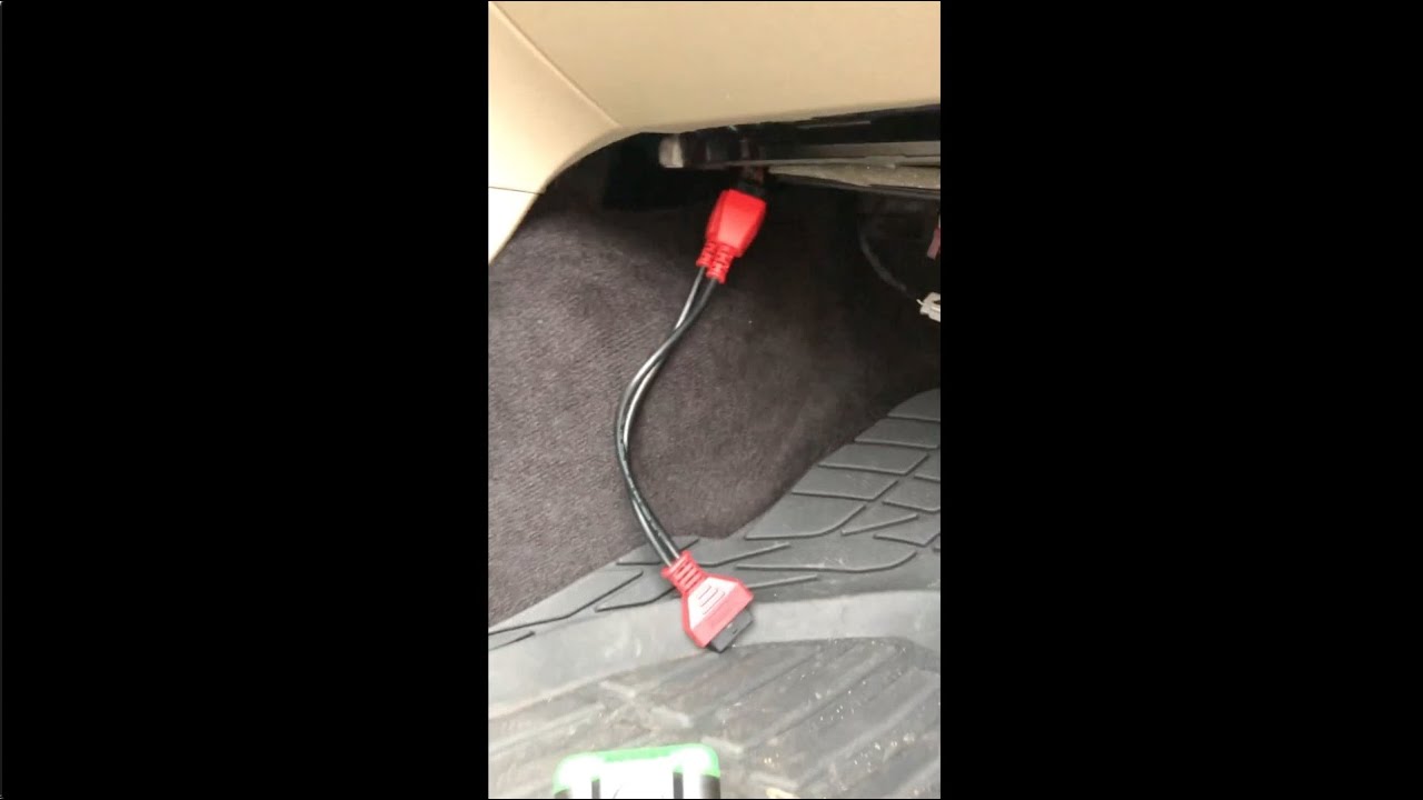 Jeep Grand Cherokee 2018 Security Bypass Using FCA 12+8 --- DIY Tow Package