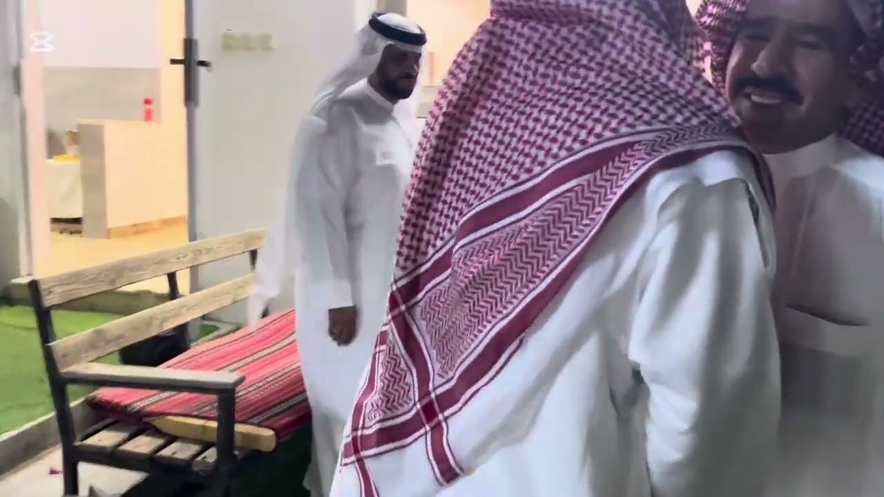 منسوبو مدرسة الامير نايف بن عبدالعزيز بدومة الجندل يحتفلون بتقاعد خالد سعد محمد معزي سلمان السلامه