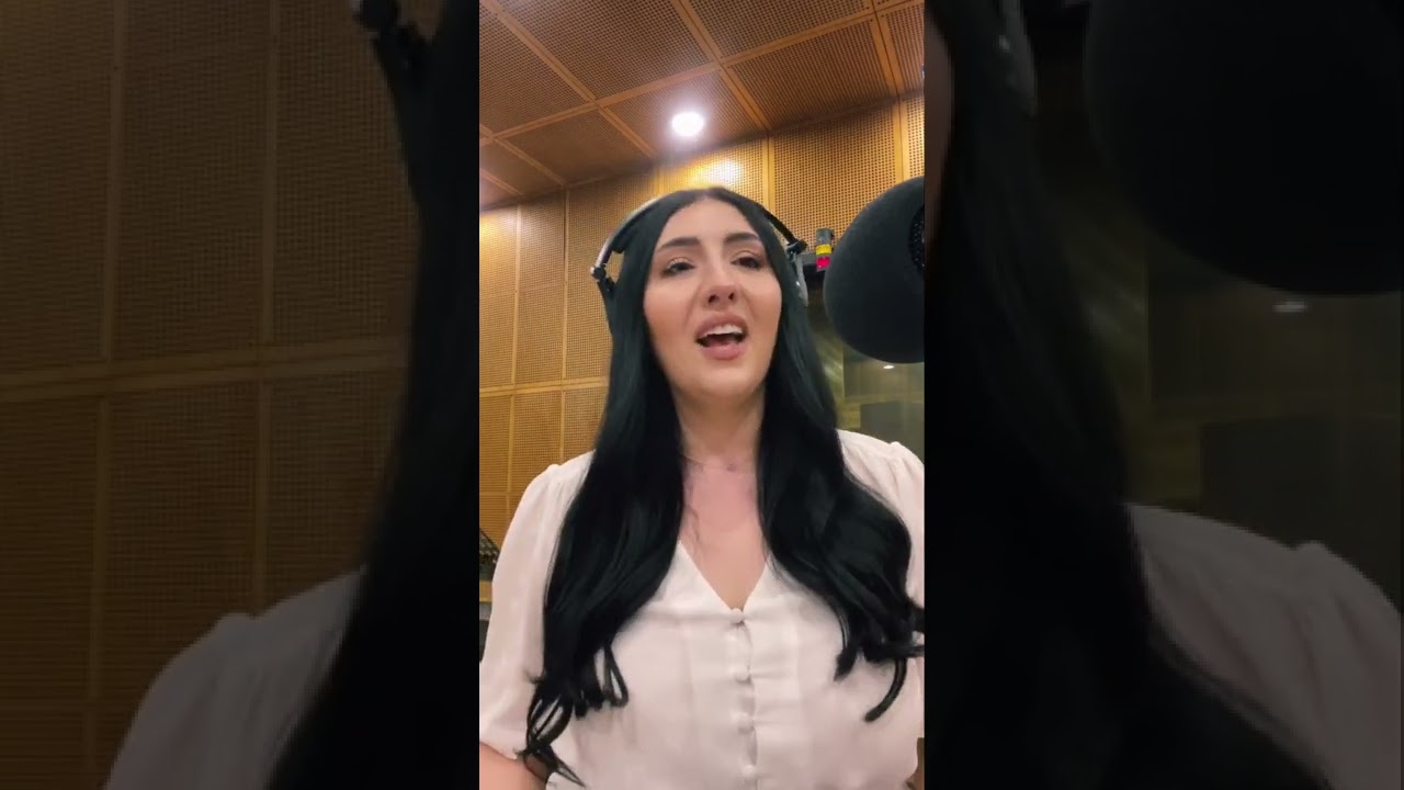 Burcu Göktürk- Bir Mani ve Bir Istanbul Türküsü(Arabaya Taş Koydum)