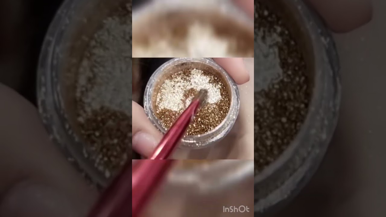 Golden glitter eye makeup 