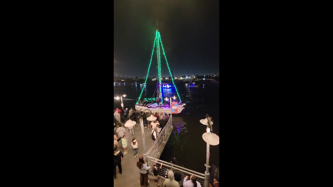 Kemah boardwalk mardi gras event 