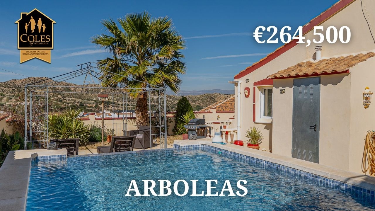 ARB2VC14 - Detached 2 bedroom villa in Los Carrascos, Arboleas with pool - &euro;269,500