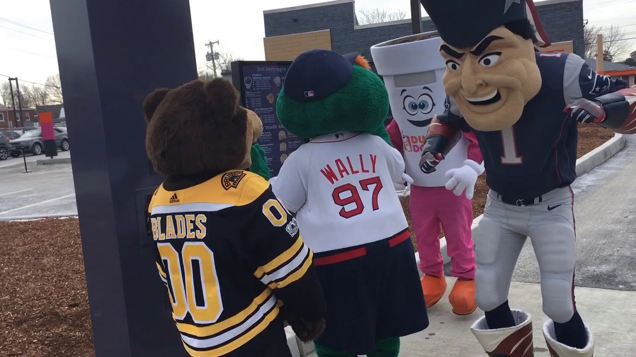 When New England sports mascots try to order at new Dunkin drive-thru