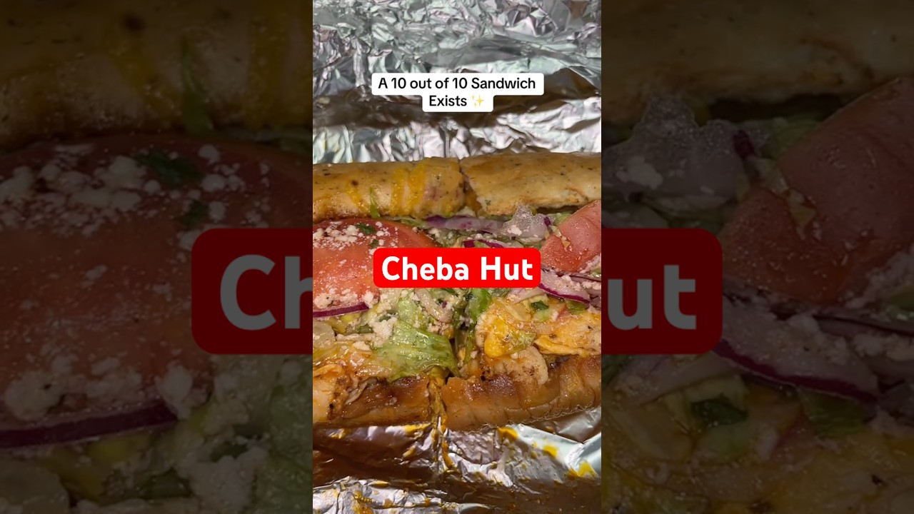 Buffalo Chicken & Garlic Herb Bread 🥵 #chebahut #toastedsandwich #sandwich #sub #buffalochicken