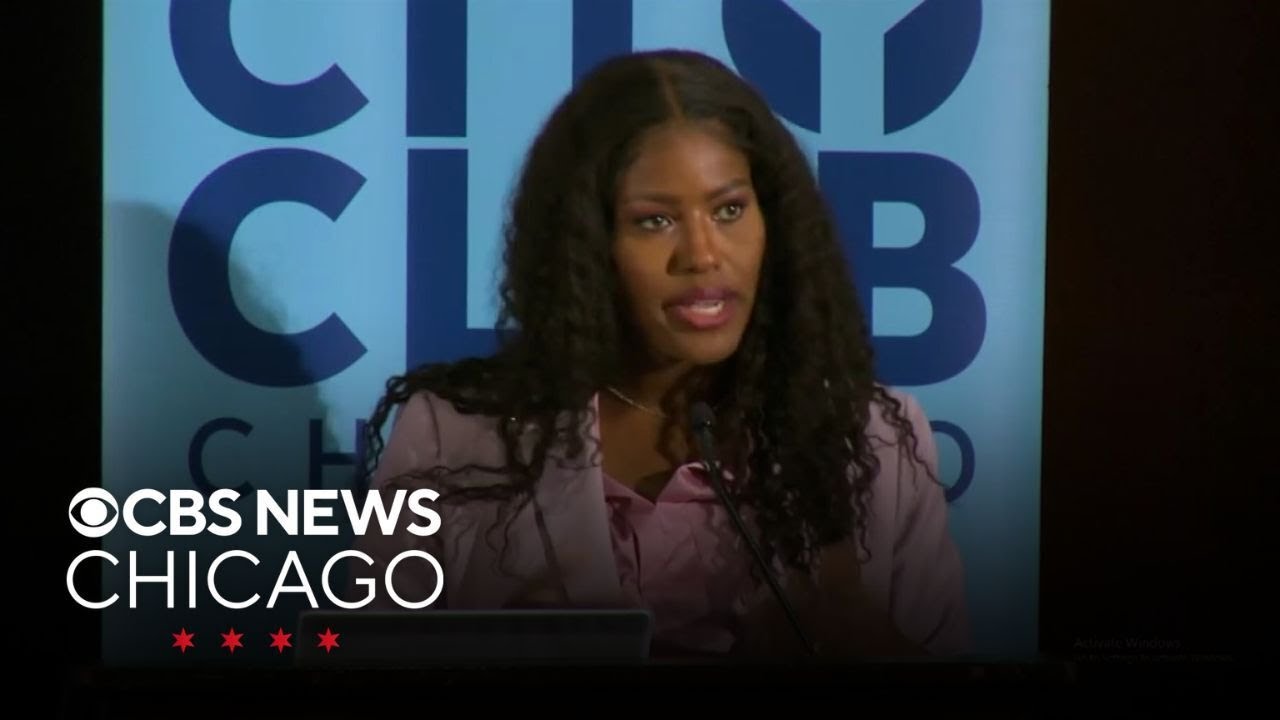 CTU president Stacy Davis Gates calls on CPS to borrow to avoid budget cuts