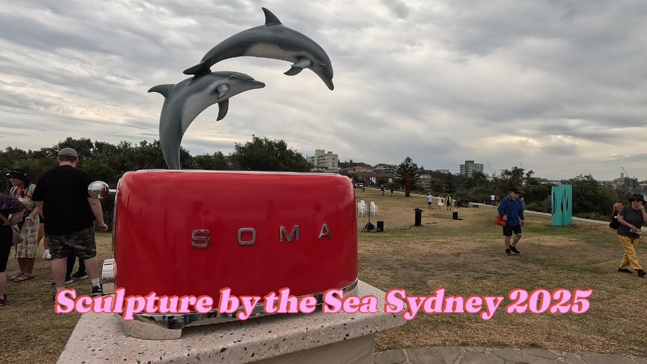 #walkingtour sculpture by the sea