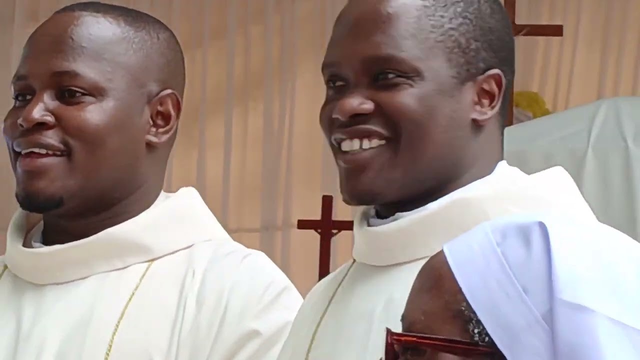LO! KUMBE MWANGIKA INA MAPADRE NA WATAWA WENGI MNO!! SHUHUDIA hapa