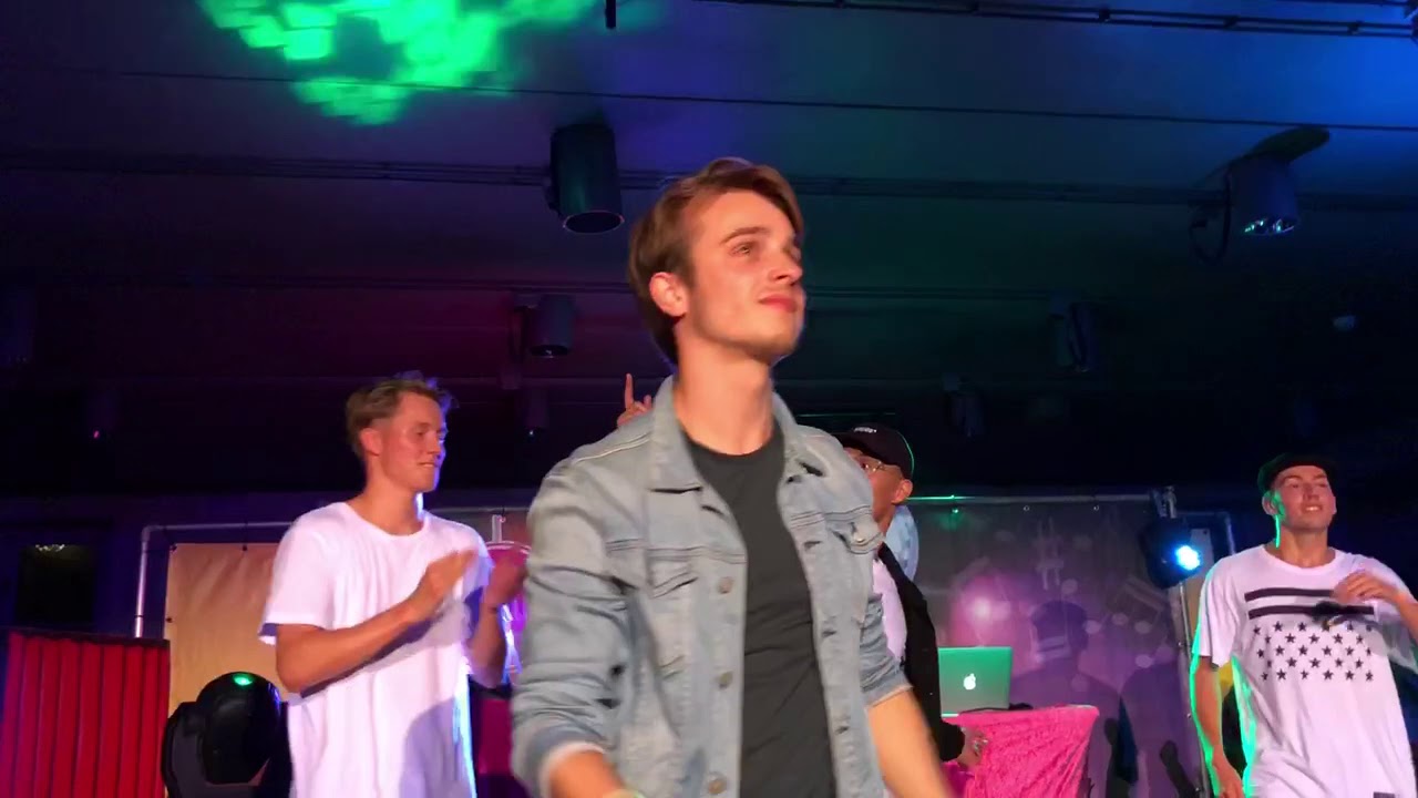 Optreden Ralf Mackenbach & Kevin van der Burgt (NEWNAME)