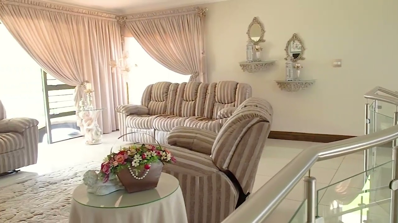 EXQUISITE FAMILY HOME IN BLUE SADDLE RANCHES