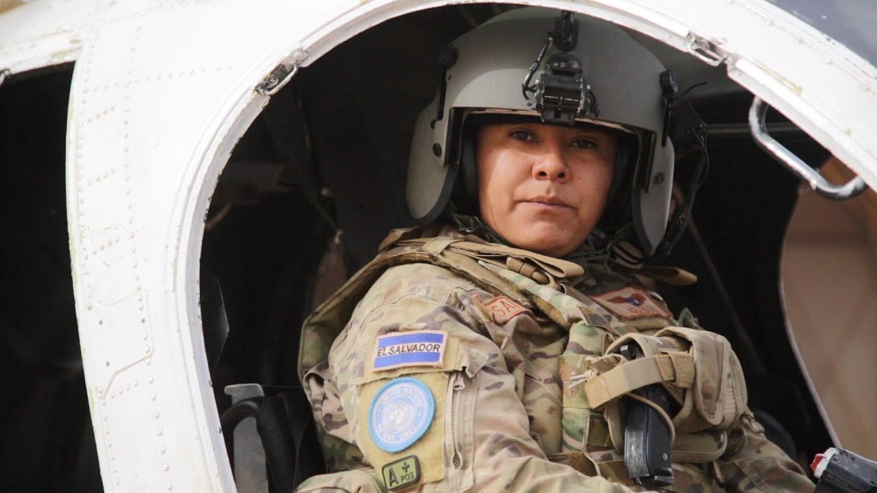 Mali: Women Pilot the Way to Peace