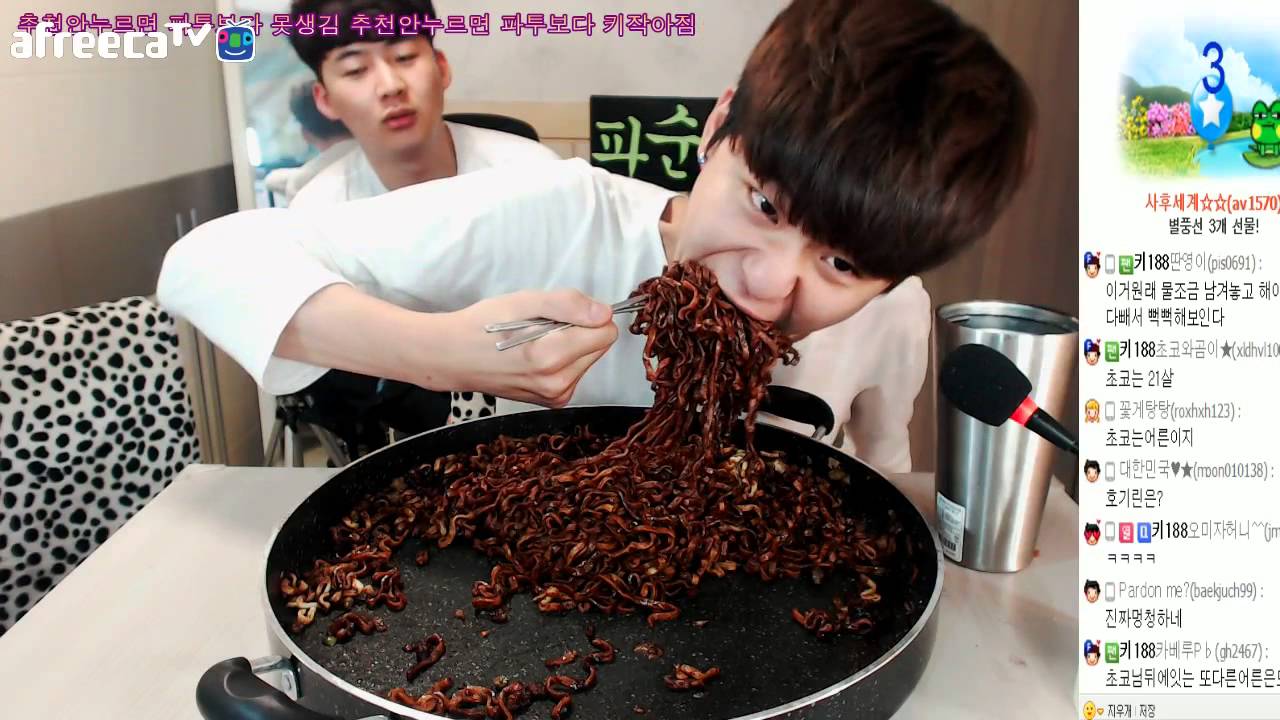 짜왕10개 릴레이로 먹다 :) ? eat 10 jajangmyeon in relay   - guest mukbang
