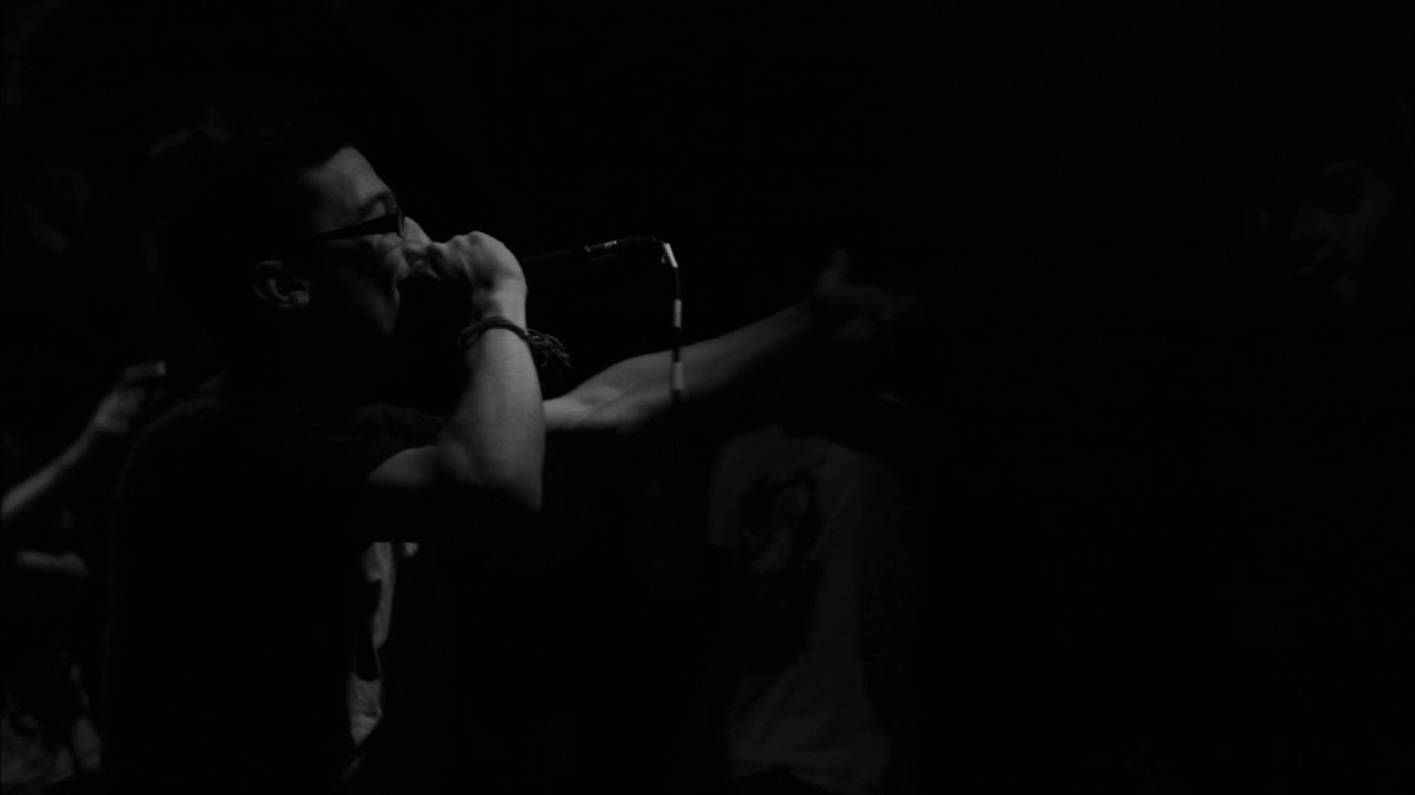 Bloody Hawk - &Pi;&alpha;&rho;&alpha;&lambda;&omicron;&gamma;ί&zeta;&omicron;&mu;&alpha;&iota;