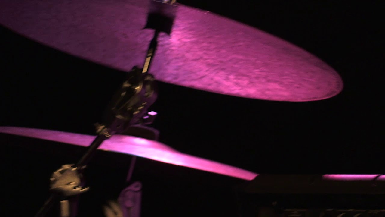 Laurence Pike - 'Transire' (Live in Paris)