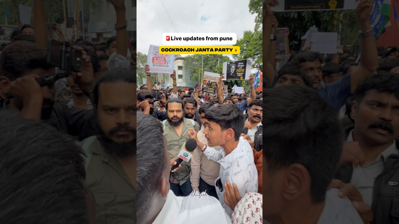 Pune protest cockroach, janta party 🚨🪳😲#pune #protest #cockroachjantaparty