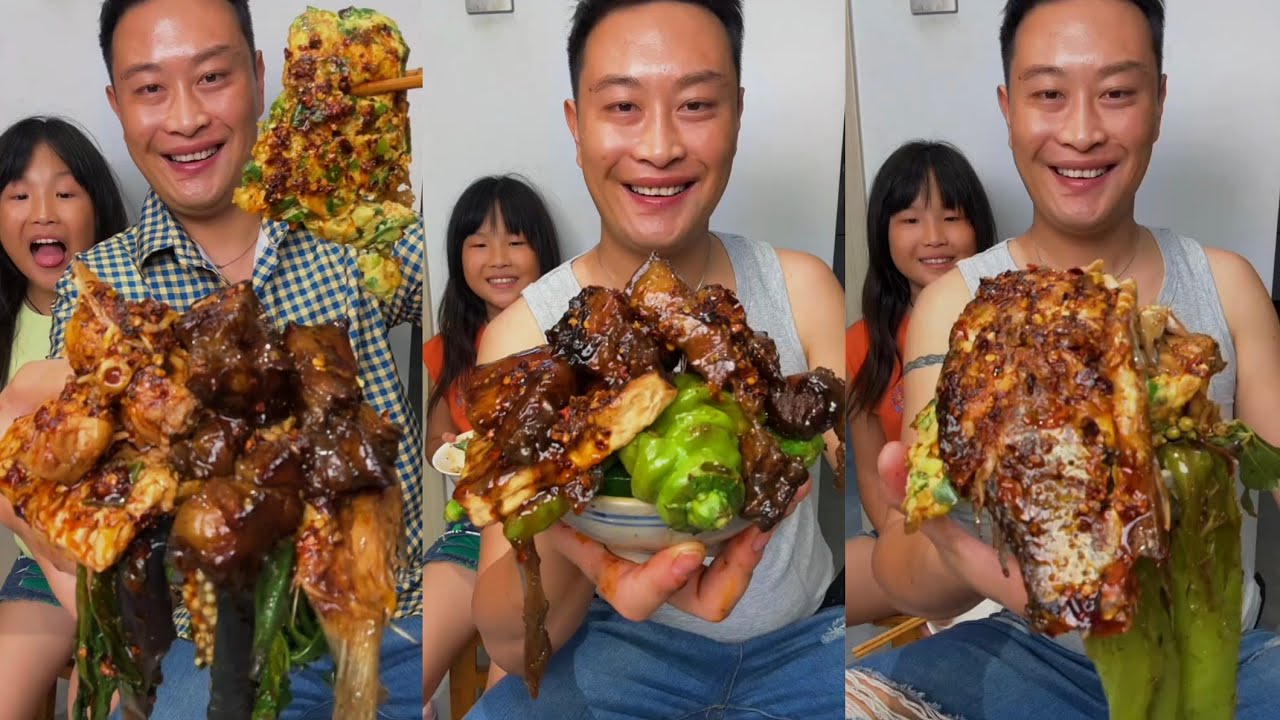 Mukbang #Spicy Noodles 🔥🍜 Pork 🤤 Meat 🍖🥓 Beef Chicken 🍗#spicy #food #pork #foodie 