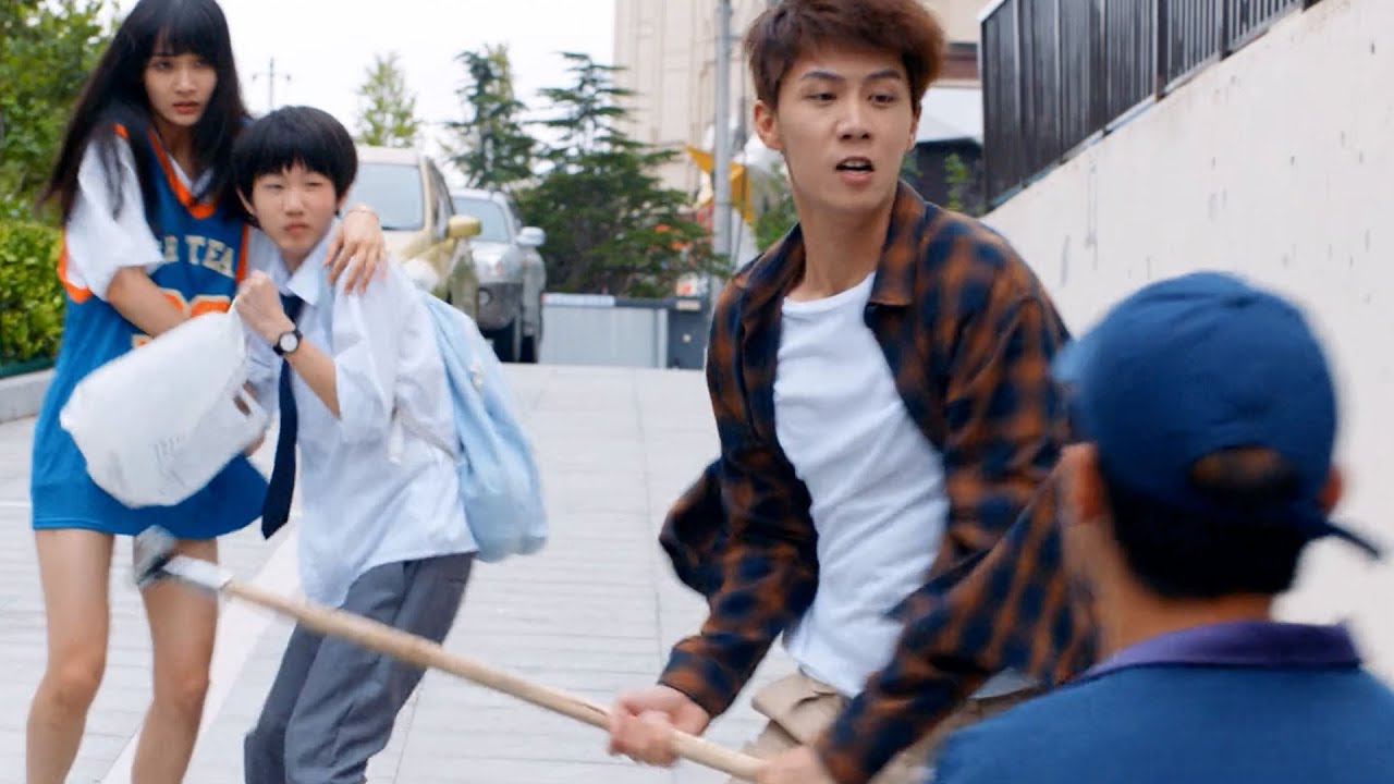 อันธพาลล้อมรอบซินเดอเรลล่า แต่เธอคือแฟนของ CEO มูลค่าพันล้าน อันธพาลจึงลงเอยอย่างเลวร้าย!