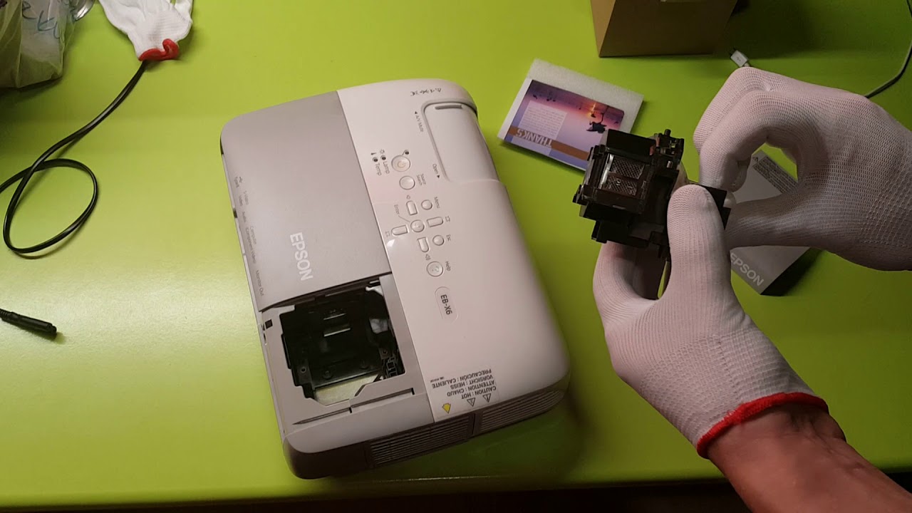 Change lamp: Epson EB-X6 projector