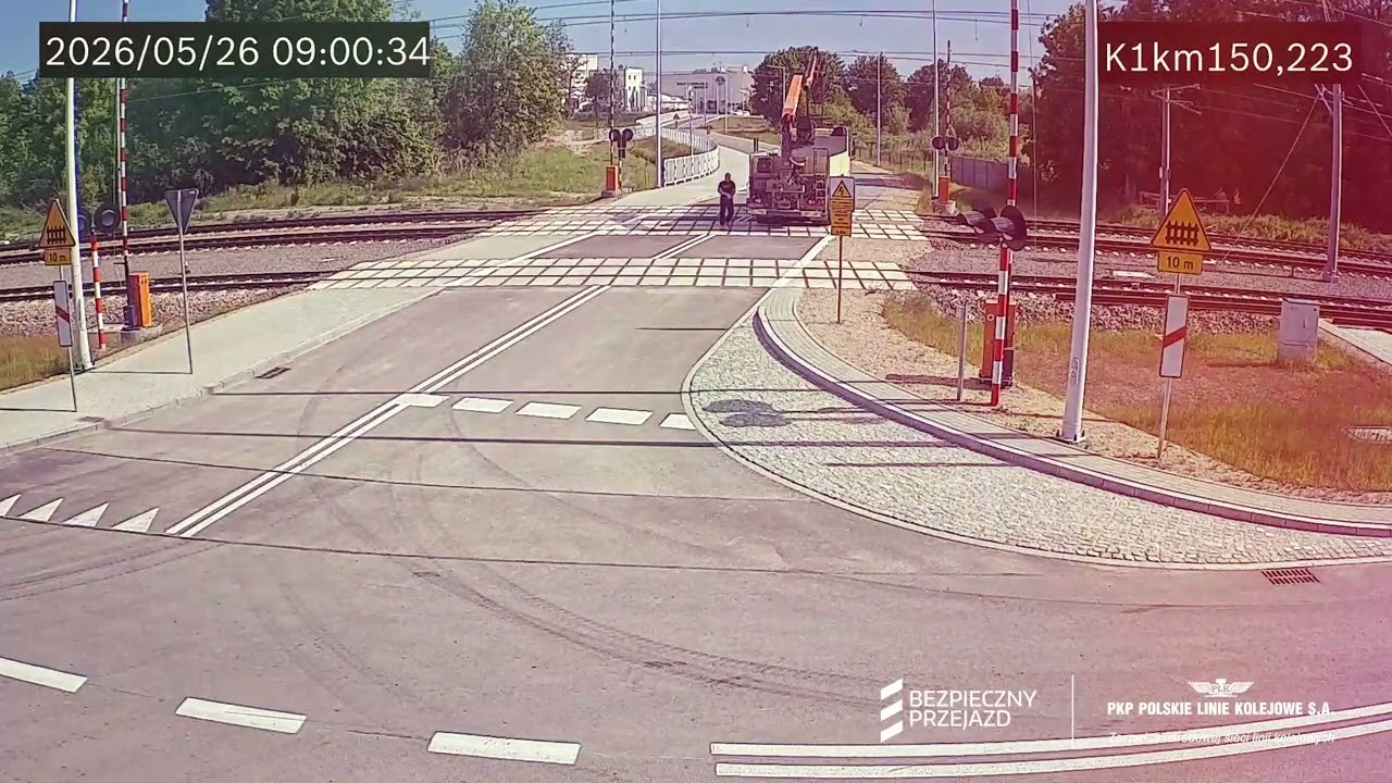 Giżycko: kolejny kierowca zawodowy zawi&oacute;dł na przejeździe