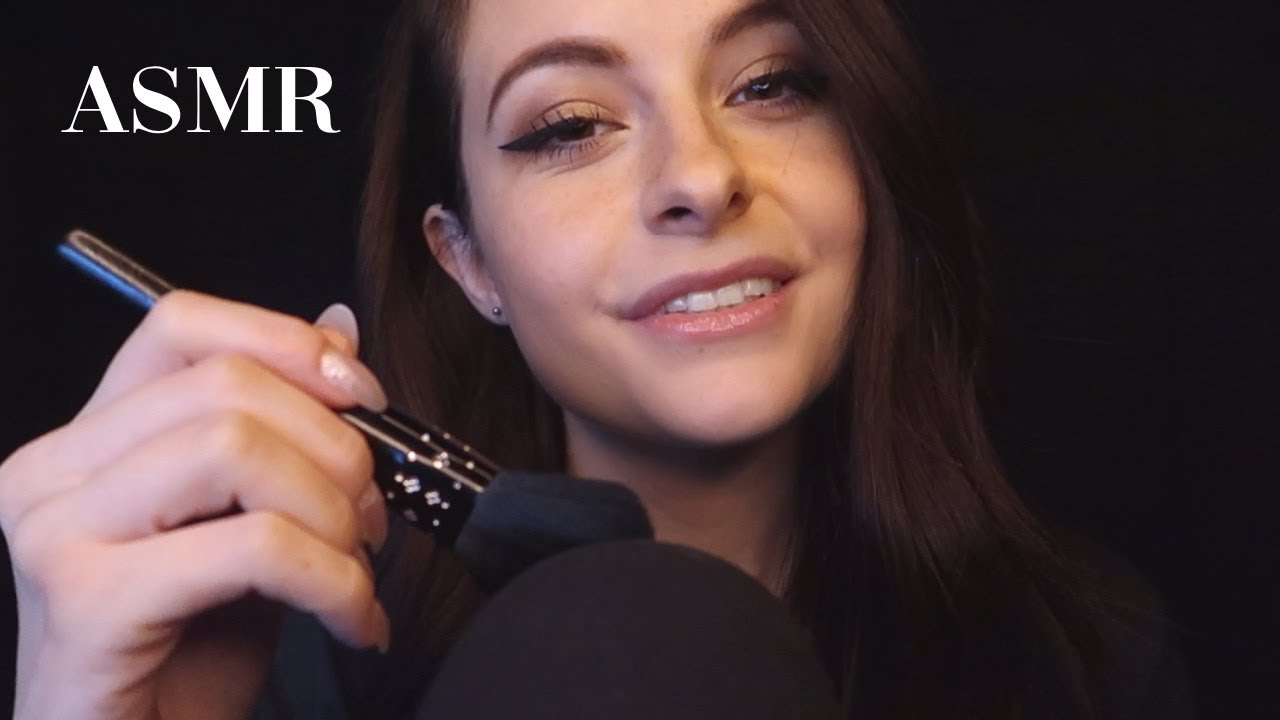 ASMR FRANCAIS ⚪️ Brush Brush d&eacute;licat 😴~ scratching mic, face touching, tapping sur les pinceaux