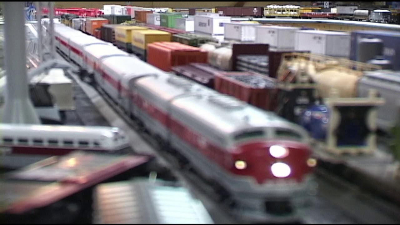 Gary Jackson, model trains & toy farm equipment - Fly/In Cruise/In