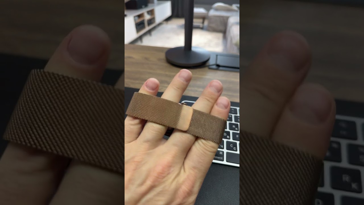 RARE! Стальные (золото) Apple Watch lV, на оригинальной &laquo;миланской петле&raquo;, в цвет корпуса! Комплект!