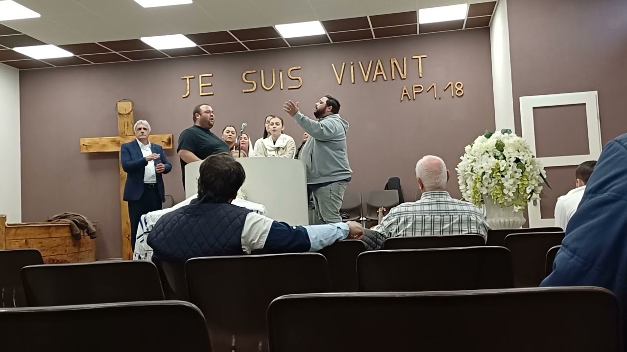 Cantique Vie et Lumière | A Dieu Sois La Gloire | ~Chorale D'Ézéchiel~