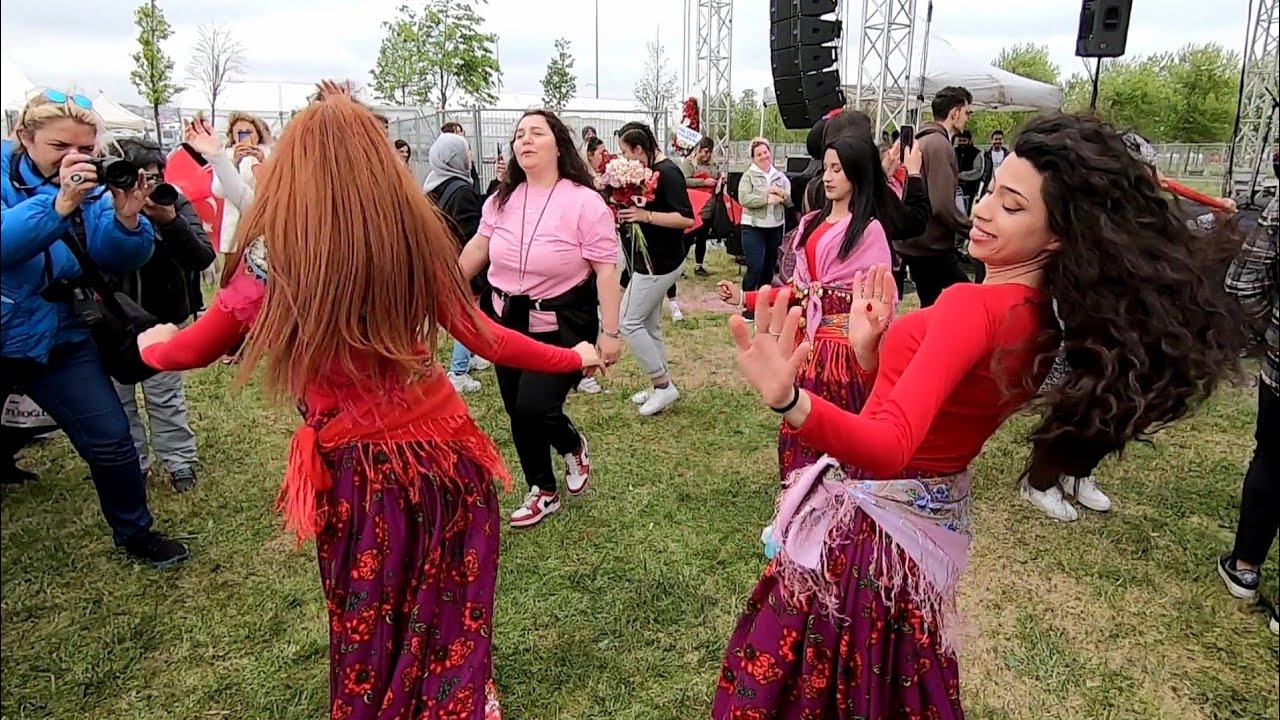 Amazing Turkish Gypsy Dance | Istanbul Hidirellez Fest