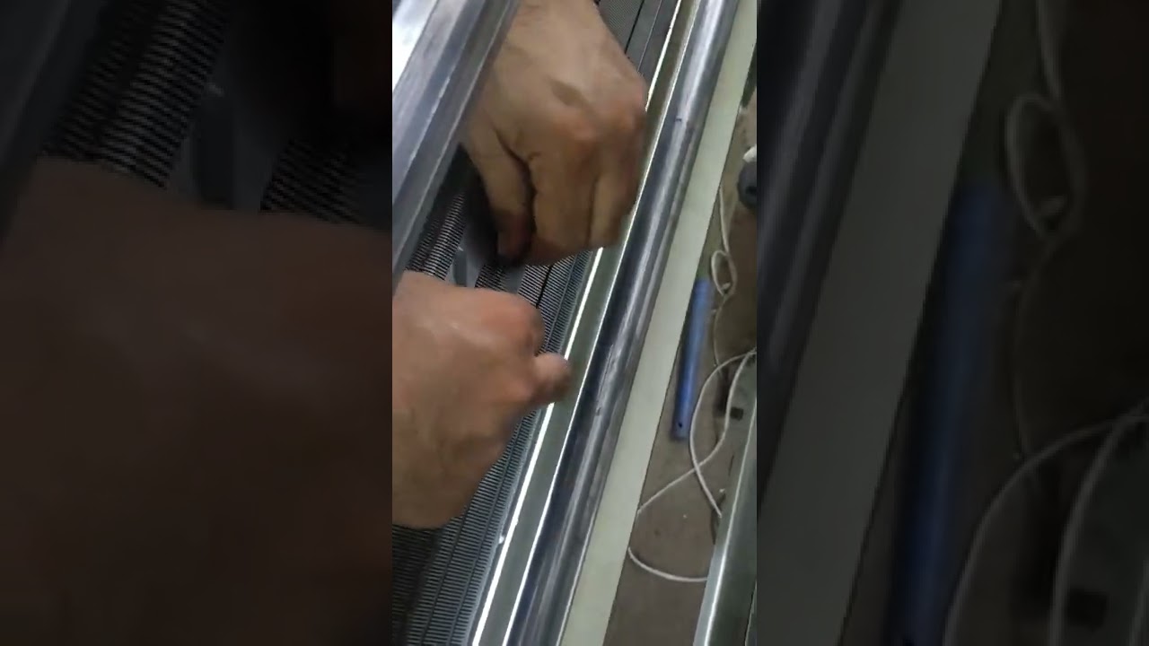 9  widening the Knitting stroke (knitted panel) on Flat Knitting machine 1