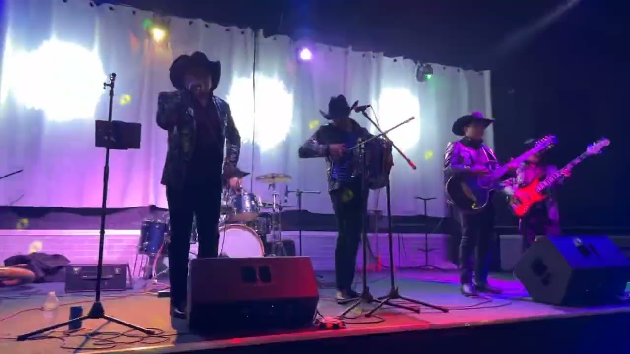 Arriba Pichataro - La ley suprema - Long Prairie Minnesota Chaves Event Center