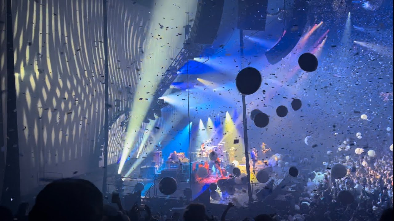 Widespread Panic - New Years Eve - Dec 31, 2022 @ Bridgestone Arena - Nashville, TN