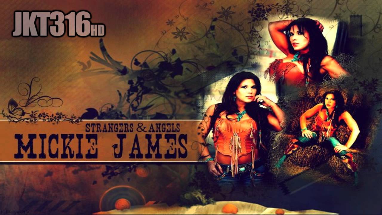 Mickie James Theme - ''Hardcore Country'' (HQ Arena Effects)