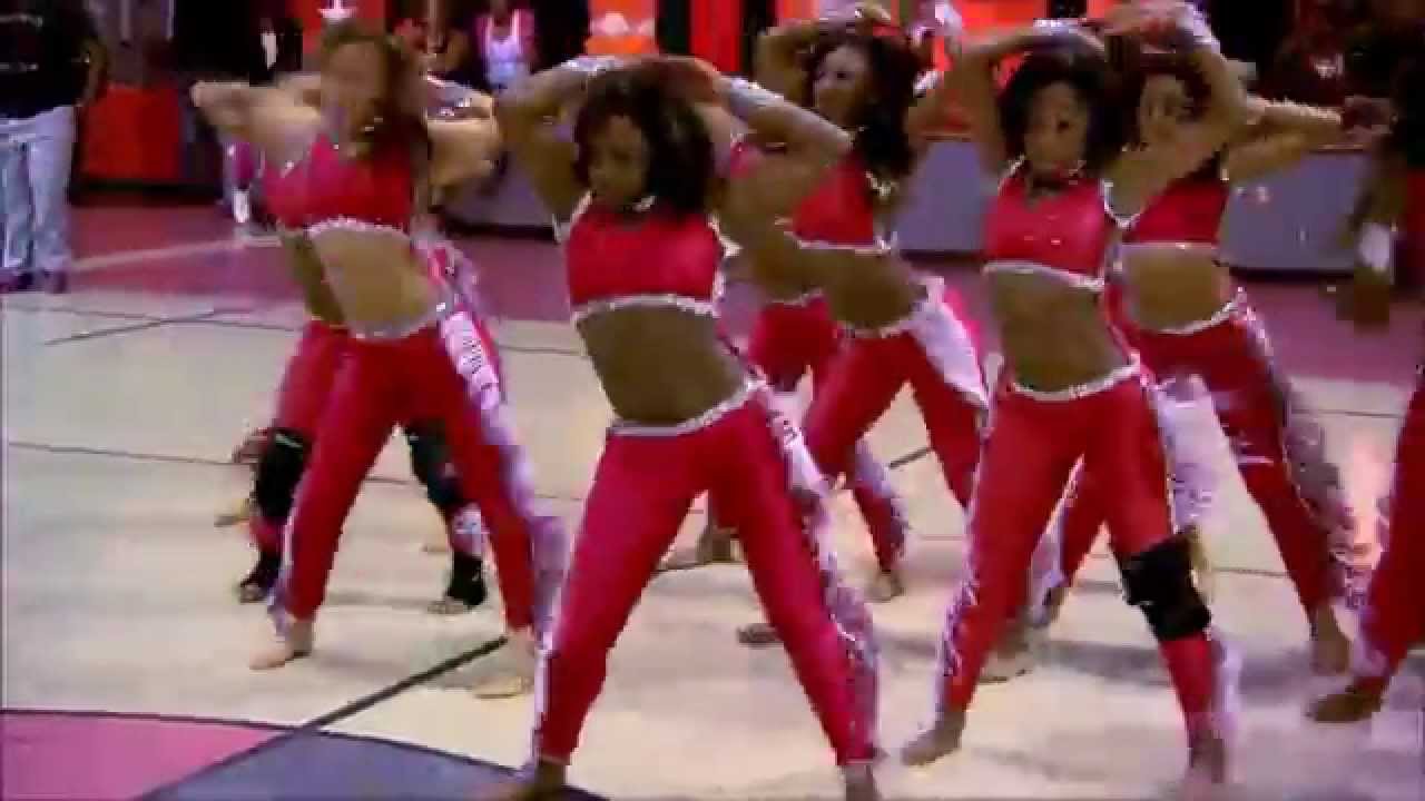 Dancing Dolls hip hop stands