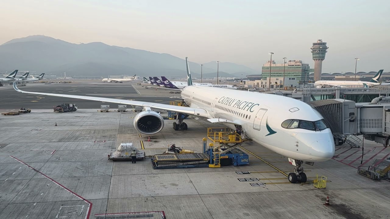 Cathay Pacific CX596 Hong Kong To Osaka 