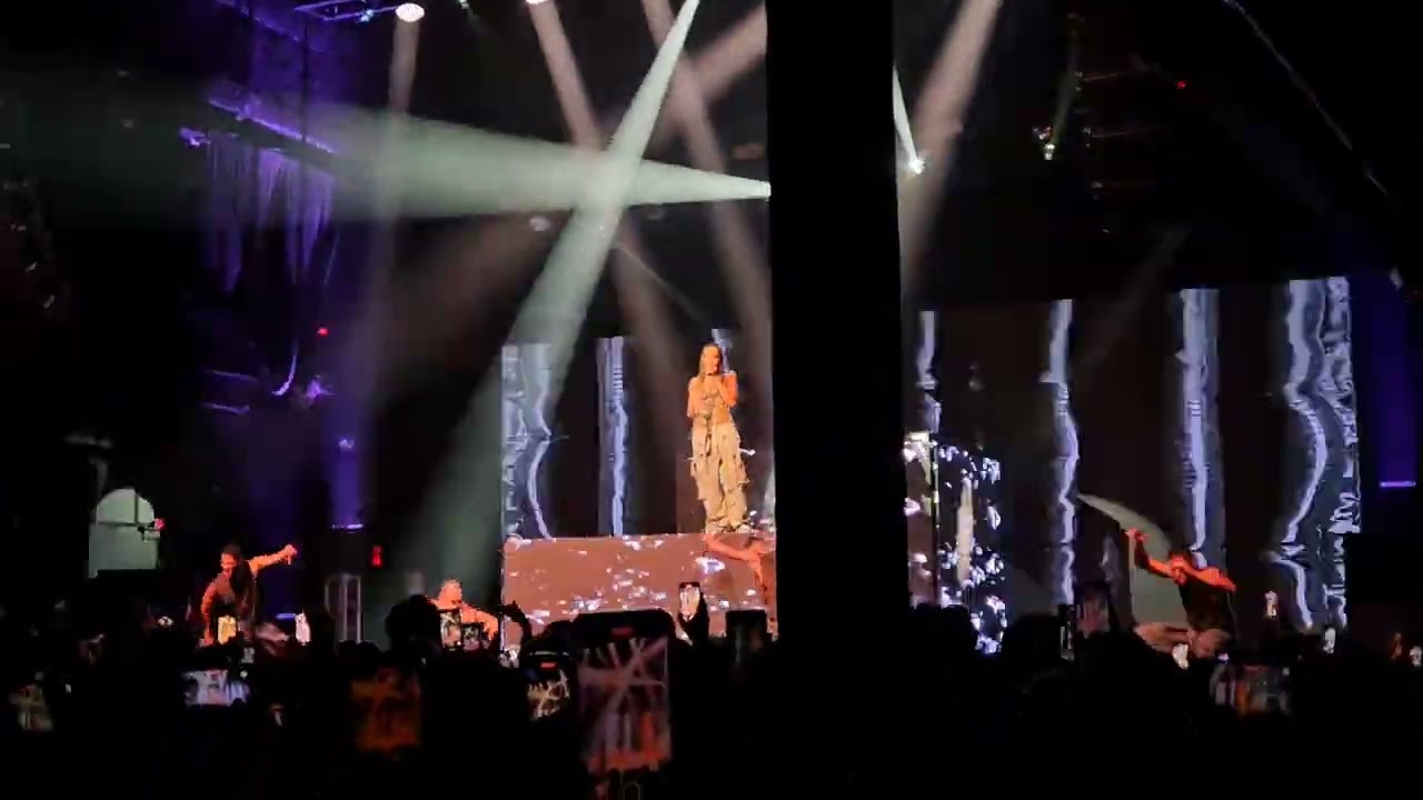 Tinashe - Needs / All Hands On Deck (Live at the BB/ANG3L Tour - NYC)