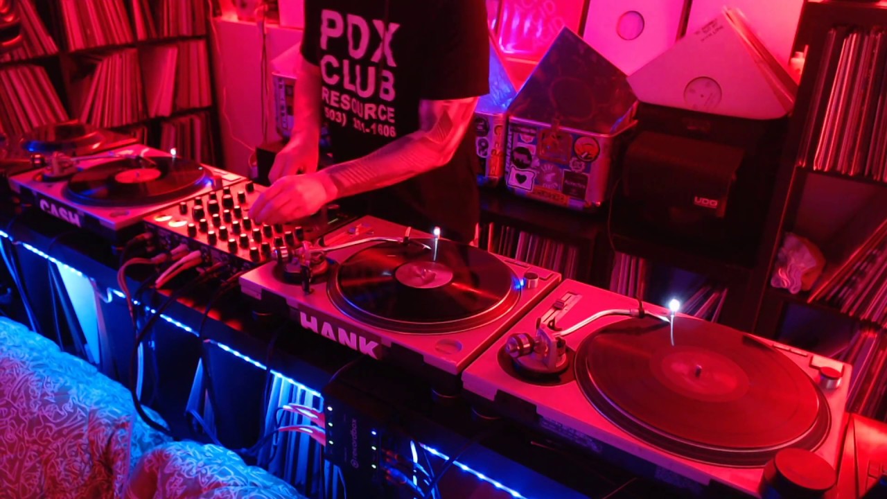 Music for shut-ins (all vinyl minimal house set)