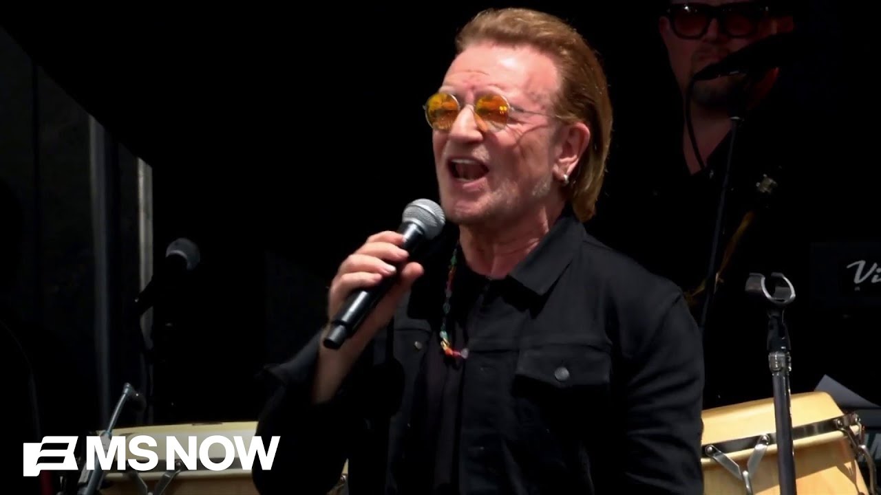 U2&rsquo;s Bono and The Edge perform at Obama center opening