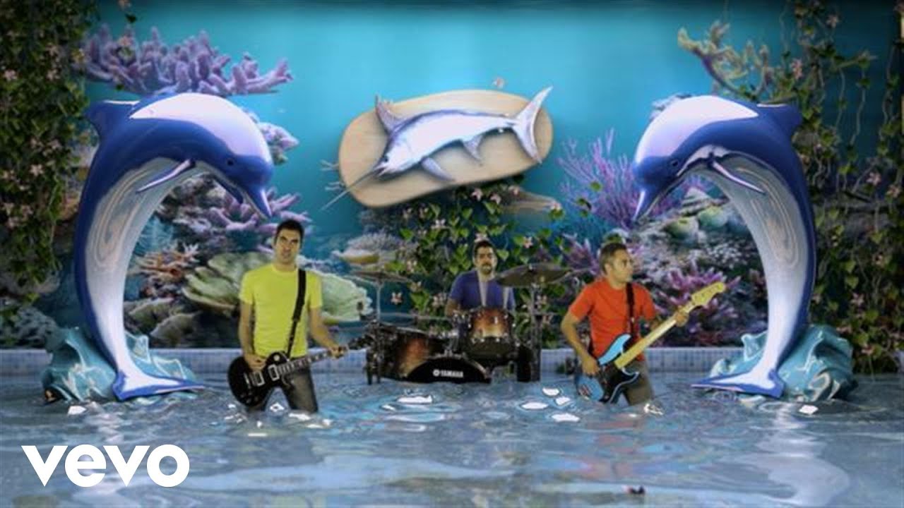 Attaque 77 - Tiempo Perdido (Official Video)